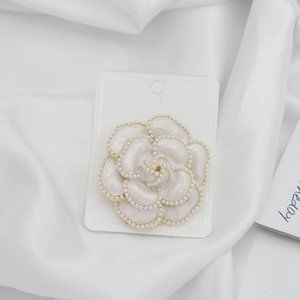 Pearl scarf buckle vintage corsage camellia brooch